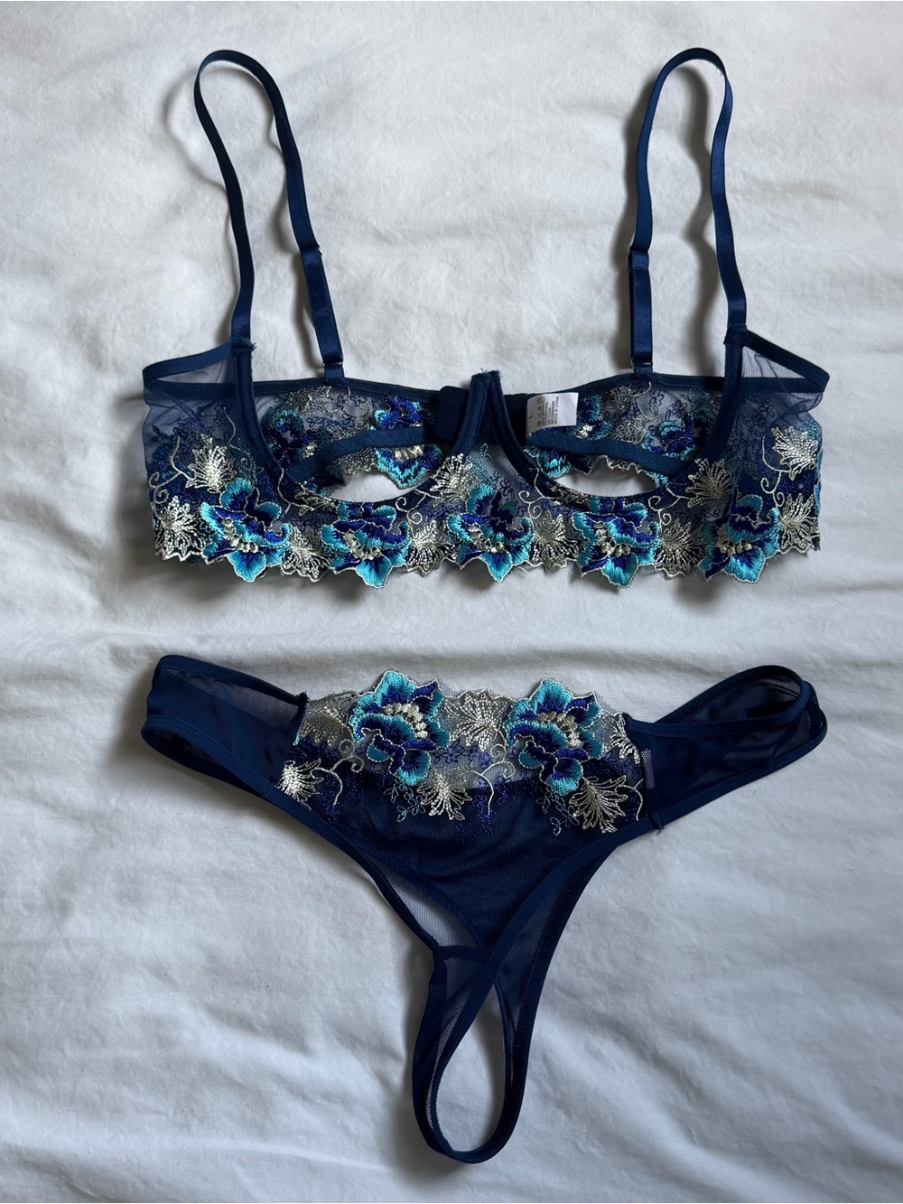 NWOT, Navy Blue Floral Embroidered Lingerie Set, Large